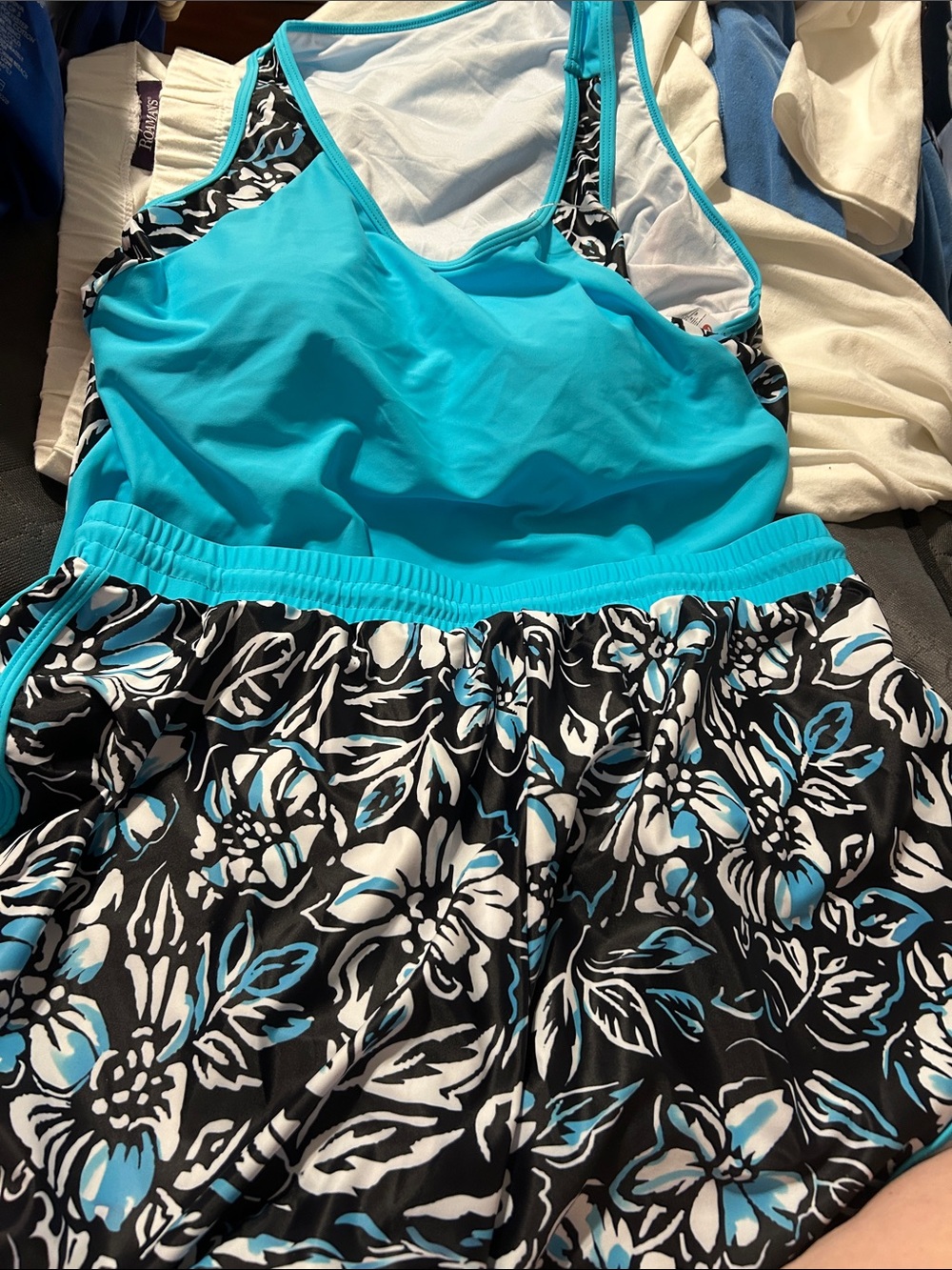 Women’s Turquoise Floral Tankini Swim Set